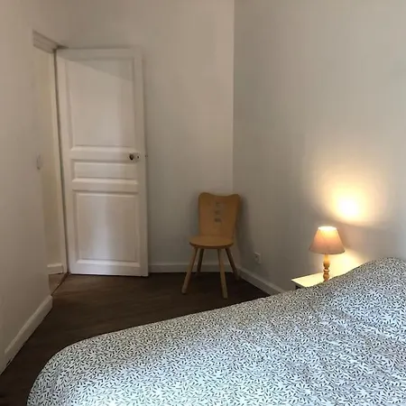 La Petite Cour